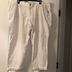 Old navy white boyfriend crop pants
